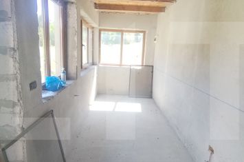 Casă - 3 camere de vanzare DOROHOI - Botosani anunturi imobiliare Botosani