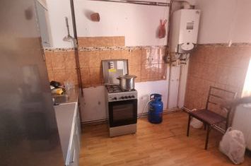 Apartament 3 camere de vanzare CRAIOVA - Dolj anunturi imobiliare Dolj