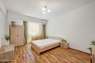 Garsonieră de vânzare Bucuresti - P-ta Victoriei
