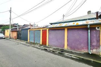 Oportunitate Unică: Casă cu 4 Camere, Curte Generoasă și Îmbunătățiri anunturi imobiliare Bucuresti