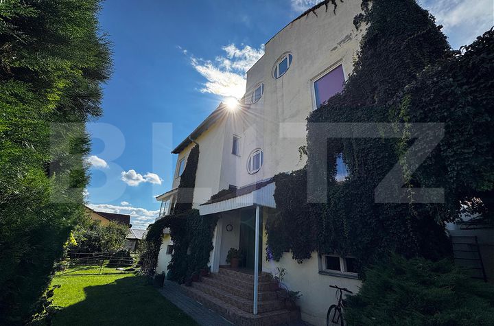 Vilă - 8 camere de vanzare ALBA IULIA - Alba anunturi imobiliare Alba