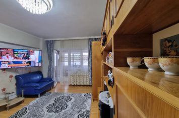 Apartament 3 camere de vanzare BACAU - Bacau anunturi imobiliare Bacau