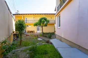Vilă - 15 camere de vanzare OCNA SIBIULUI - Sibiu anunturi imobiliare Sibiu