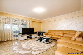 Casă - 5 camere de vanzare EXTERIOR EST - Brasov anunturi imobiliare Brasov