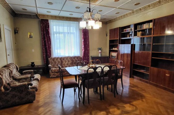 Vilă - 7 camere de vanzare ARCUL DE TRIUMF - Bucuresti anunturi imobiliare Bucuresti