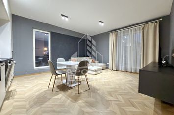 Apartament cu 2 camere mobilat si gradina de 30 mp in Giroc la asfalt. anunturi imobiliare Timis