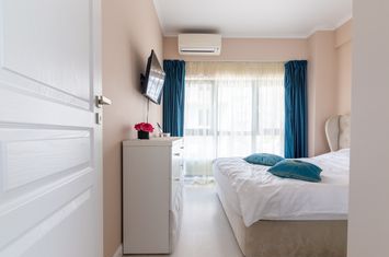 Apartament 3 camere de vanzare MAMAIA - Constanta anunturi imobiliare Constanta