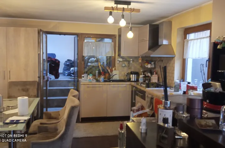 Casa individuala P+1  teren 300mp  centru Mega Image anunturi imobiliare Bucuresti