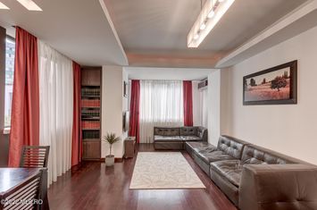 Apartament 3 camere de vanzare DOMENII - Bucuresti anunturi imobiliare Bucuresti