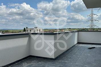 Apartament cu 2 camere tip penthouse de vanzare in Baile Felix anunturi imobiliare Bihor
