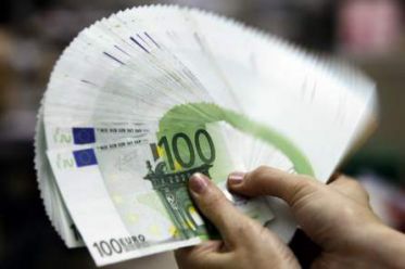 Creditele nu se scumpesc încă. Creşterea dobânzii cheie a BCE se amână