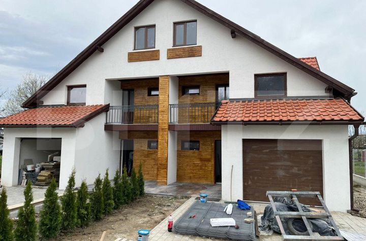 Vilă - 4 camere de vanzare LIVEZENI - Mures anunturi imobiliare Mures