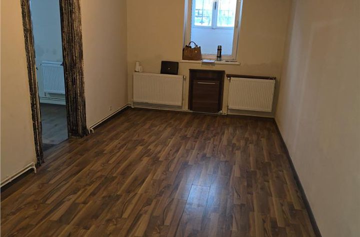 Apartament 2 camere de vanzare 15 NOIEMBRIE - Brasov anunturi imobiliare Brasov