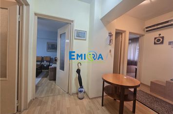 Apartament 4 camere de vanzare ULTRACENTRAL - Bacau anunturi imobiliare Bacau