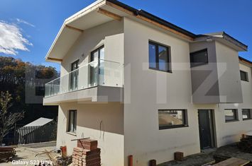 Vilă - 4 camere de vanzare FLORESTI - Cluj anunturi imobiliare Cluj