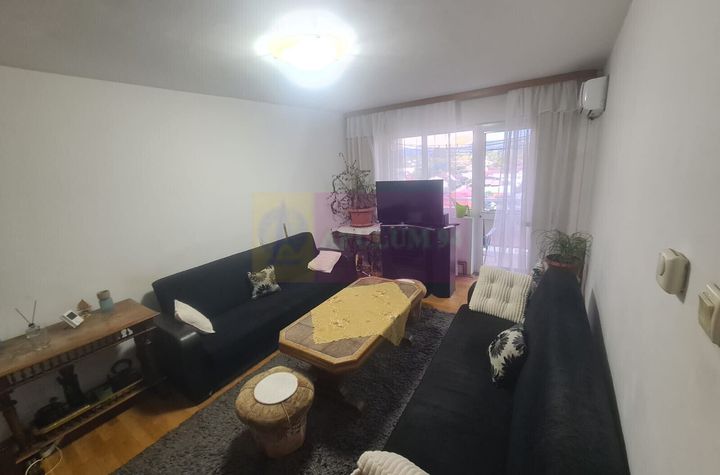 Apartament cu 3 camere de vanzare in Campina - Zona Cuza anunturi imobiliare Prahova