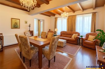 Vilă - 4 camere de vanzare EXTERIOR EST - Mures anunturi imobiliare Mures