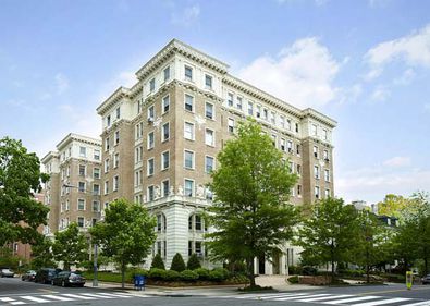 Prinţ saudit vinde casa în Washington