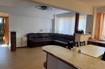Apartament cu 4 camere de vanzare in Rogerius anunturi imobiliare Bihor