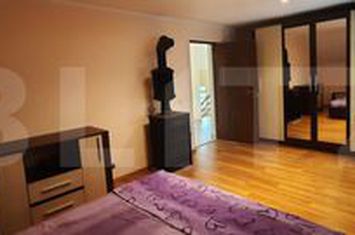 Casă - 4 camere de vanzare SATU MARE - Satu Mare anunturi imobiliare Satu Mare