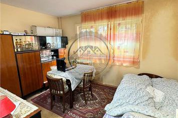 Apartament 3 camere de vanzare ROGERIUS - Bihor anunturi imobiliare Bihor