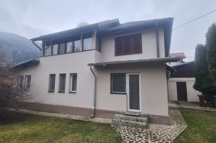 Vilă de vânzare in Azuga anunturi imobiliare Prahova