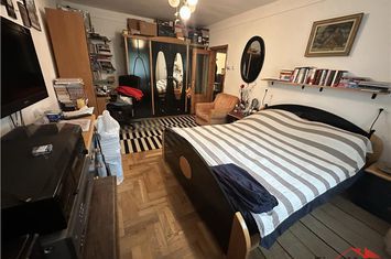 Apartament 2 camere de vanzare EST - Vrancea anunturi imobiliare Vrancea