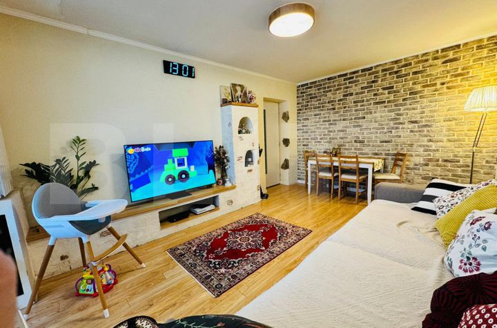 Apartament 4 camere de vanzare IASI - Iasi anunturi imobiliare Iasi