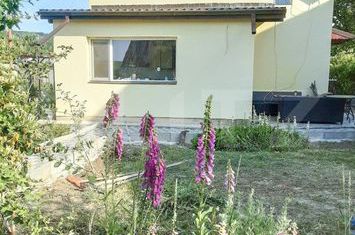 Casă - 3 camere de vanzare BACAU - Bacau anunturi imobiliare Bacau