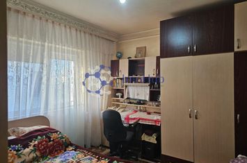 Apartament de vanzare 2 camere decomandate zona Nicolina, strada Minervei anunturi imobiliare Iasi