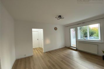 Apartament 2 camere de vanzare JUDETEAN - Brasov anunturi imobiliare Brasov