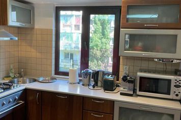 Vanzare apartament de 3 camere in zona Unirii-Goga anunturi imobiliare Bucuresti