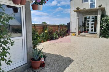 VARASTI / GR - CASA P+1+M (4 CAM) DE VANZARE anunturi imobiliare Giurgiu