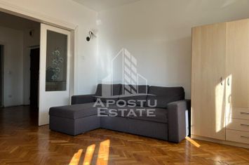 Apartament cu 4 camere, 2 bai în Piața Unirii, Timișoara anunturi imobiliare Timis