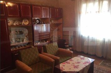 Vilă - 4 camere de vanzare 14 MAI - Satu Mare anunturi imobiliare Satu Mare