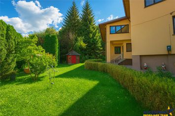 Casă - 7 camere de vanzare BRAN - Brasov anunturi imobiliare Brasov