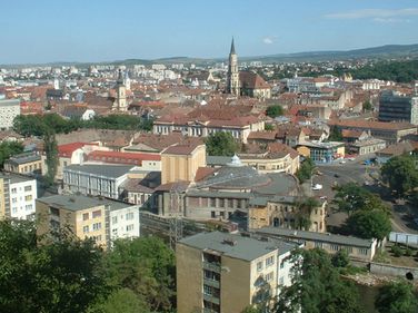 La Cluj, apartamentele vechi cu trei camere ţin la preţ