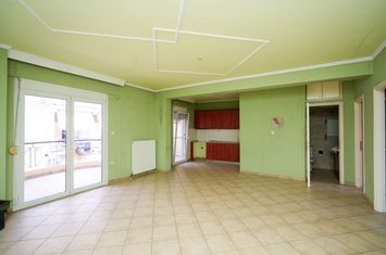 Apartament 78 mp, 2 dormitoare, centru Drama anunturi imobiliare Grecia