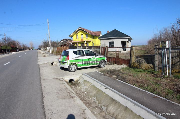 Casa in Movileni - Olt, la strada principala !! anunturi imobiliare Olt