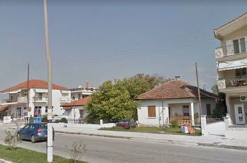 Teren construibil 713 mp în Lefkonas (centru) anunturi imobiliare Grecia