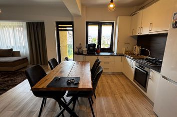 Apartament 3 camere de vanzare TRACTORU - Brasov anunturi imobiliare Brasov
