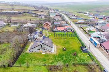 Teren intravilan de vânzare în Letcani - Bogonos, utilități, asfalt anunturi imobiliare Iasi