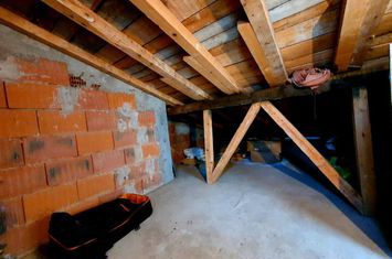 Vilă - 6 camere de vanzare BERCENI - Bucuresti anunturi imobiliare Bucuresti