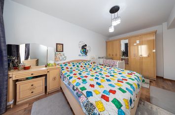 Apartament 2 camere de vanzare TRACTORUL - Brasov anunturi imobiliare Brasov
