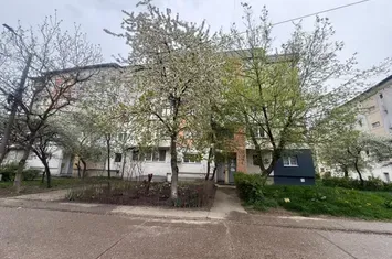 Apartament 2 camere de vanzare BACAU - Bacau anunturi imobiliare Bacau