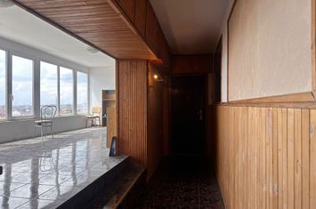 Apartament cu 4 camere de vanzare pe Bld Magheru din Oradea anunturi imobiliare Bihor