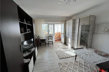 Apartament 3 camere de vanzare GARA - Vrancea anunturi imobiliare Vrancea