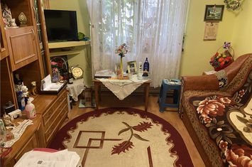 Apartament 3 camere de vanzare SUD - Vrancea anunturi imobiliare Vrancea