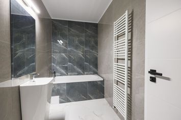Ap 3 camere cu finisaje premium b-dul Decebal. Arad ferit de agitație anunturi imobiliare Arad