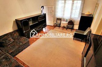 Casa 4 camere,100 mp,990 mp teren,zona centrală, 0% comision anunturi imobiliare Mures